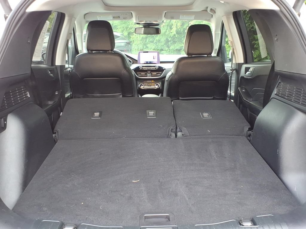 Used 2022 Ford Escape Titanium AWD/4WD image 25