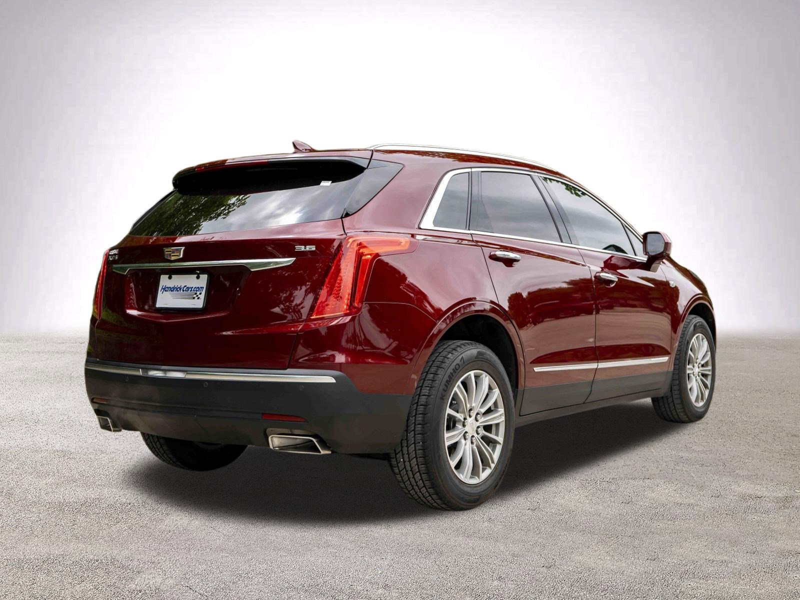 Used 2017 Cadillac XT5 Luxury image 9