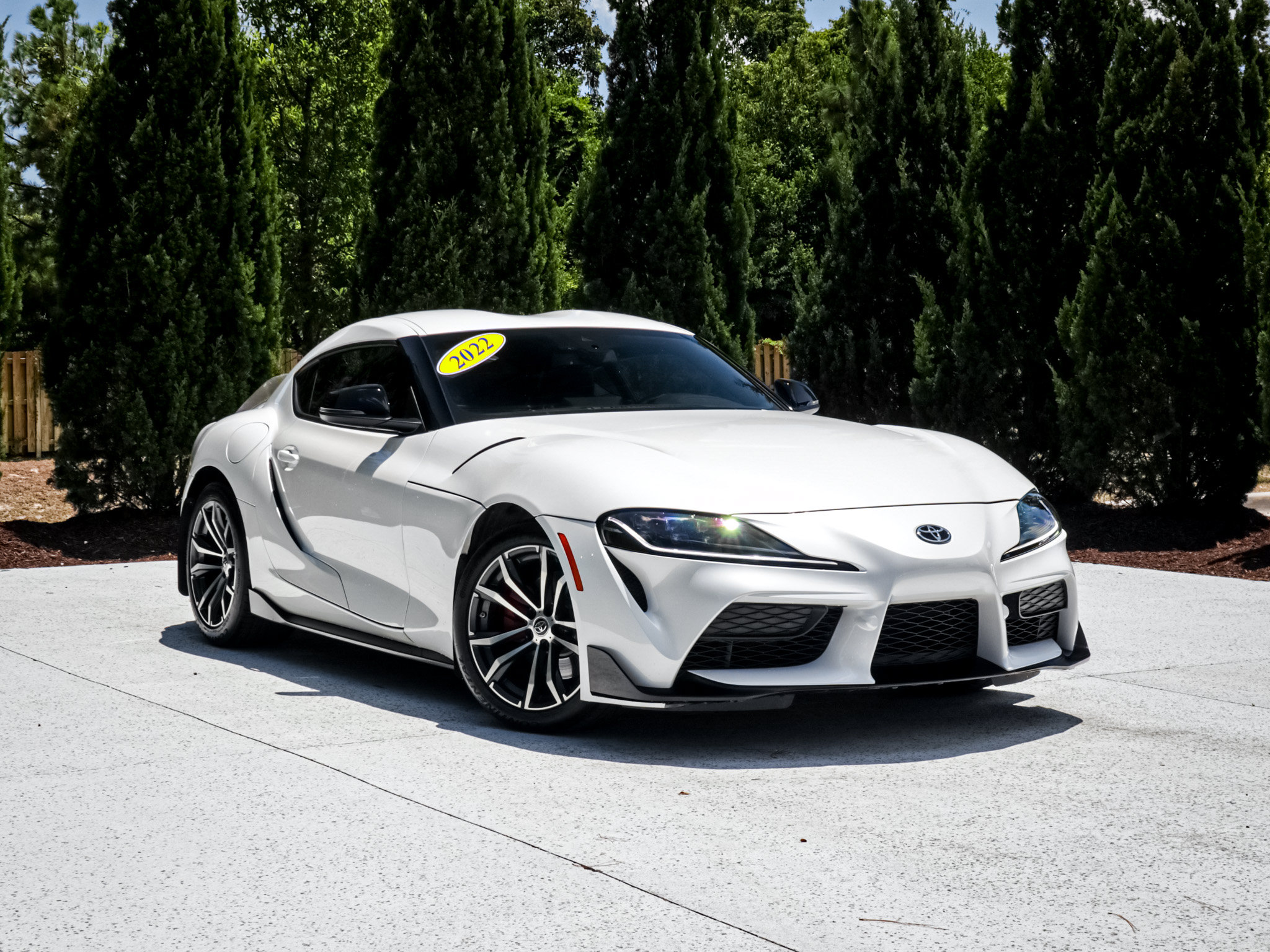 Used 2022 Toyota Supra RWD image 2