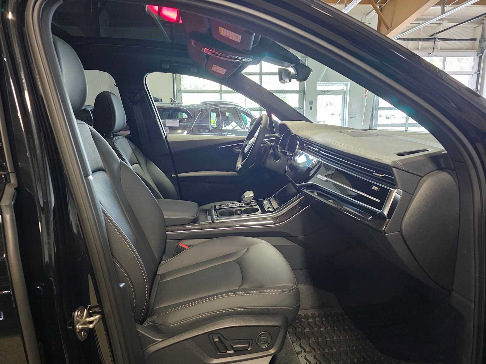 New 2026 Audi Q7 2.0T Premium AWD/4WD image 10