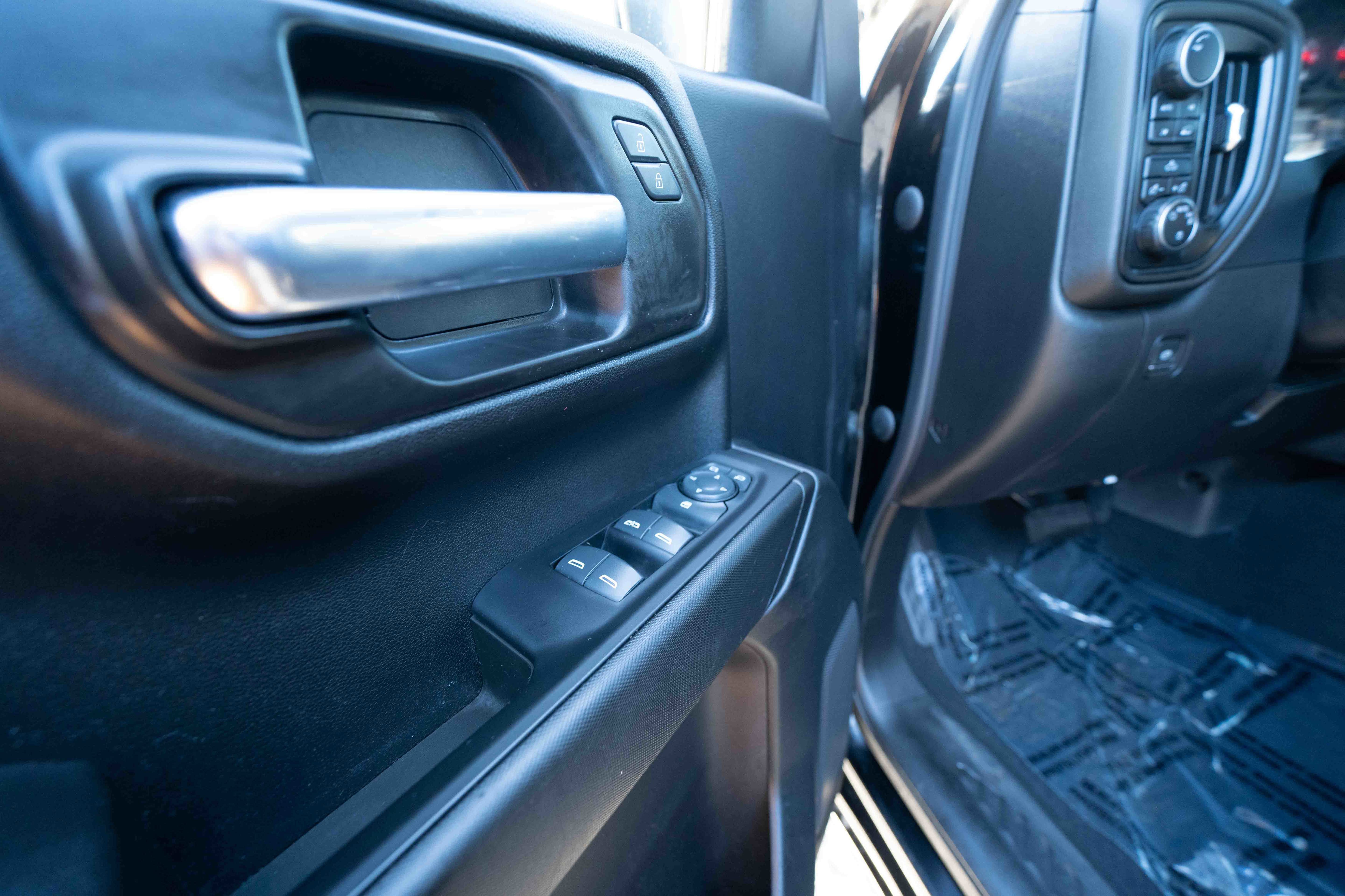 Used 2022 Chevrolet Silverado 1500 Custom image 7