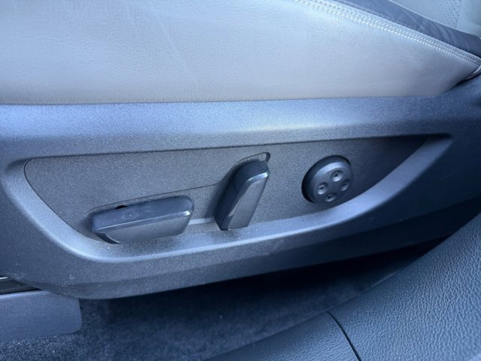 Certified 2023 INFINITI QX50 Sensory AWD/4WD image 11