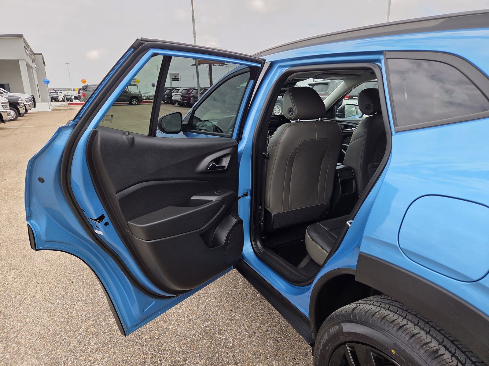 Used 2025 Chevrolet Trax ACTIV w/ Driver Confidence Package FWD image 14