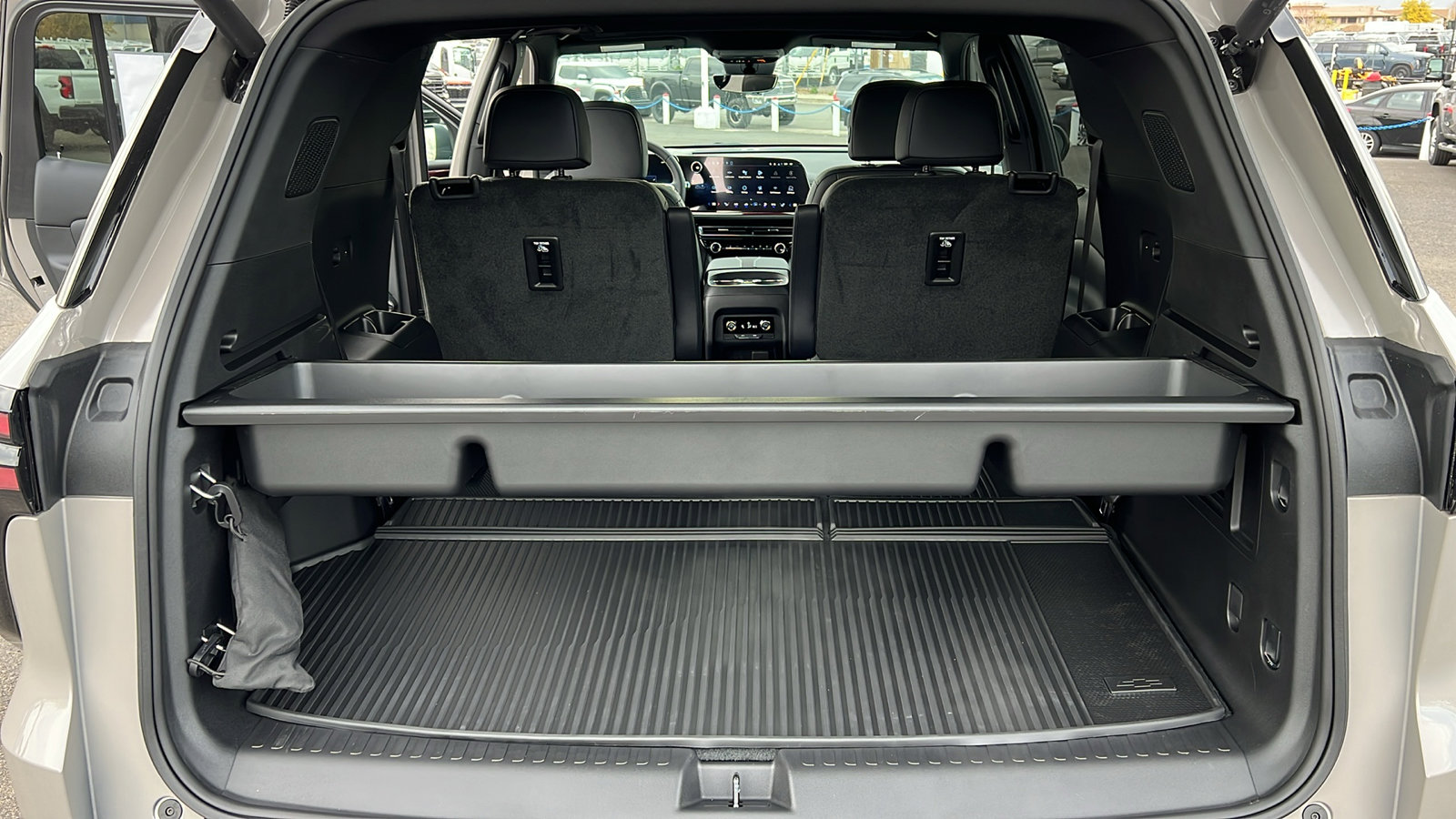 New 2026 Chevrolet Traverse Z71 w/ Driver Confidence Package image 11