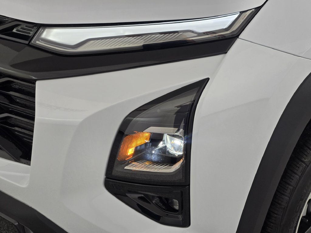New 2026 Chevrolet Equinox RS w/ Safety and Technology Package FWD image 10