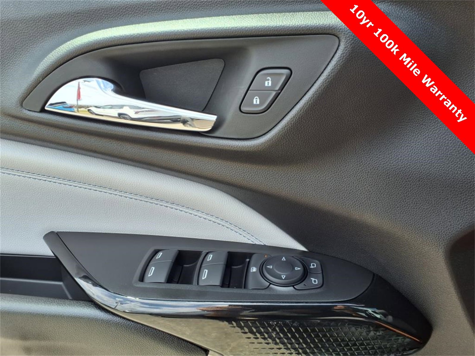 New 2025 Chevrolet Trax LT w/ LT Convenience Package image 26