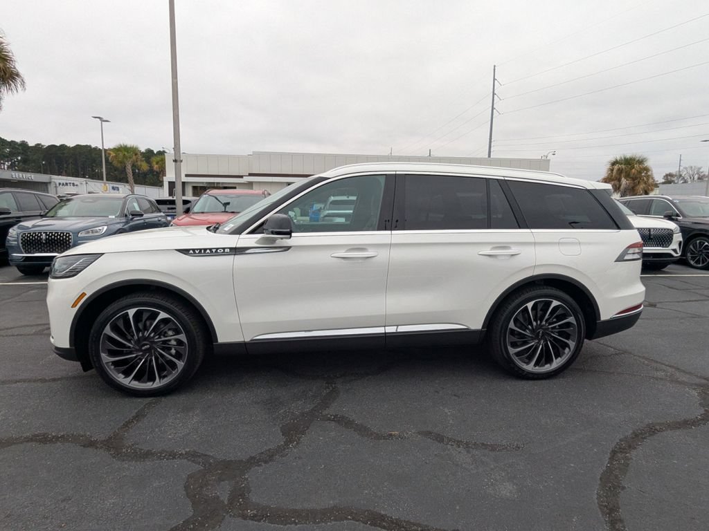 New 2026 Lincoln Aviator Reserve w/ Illumination Package RWD image 7