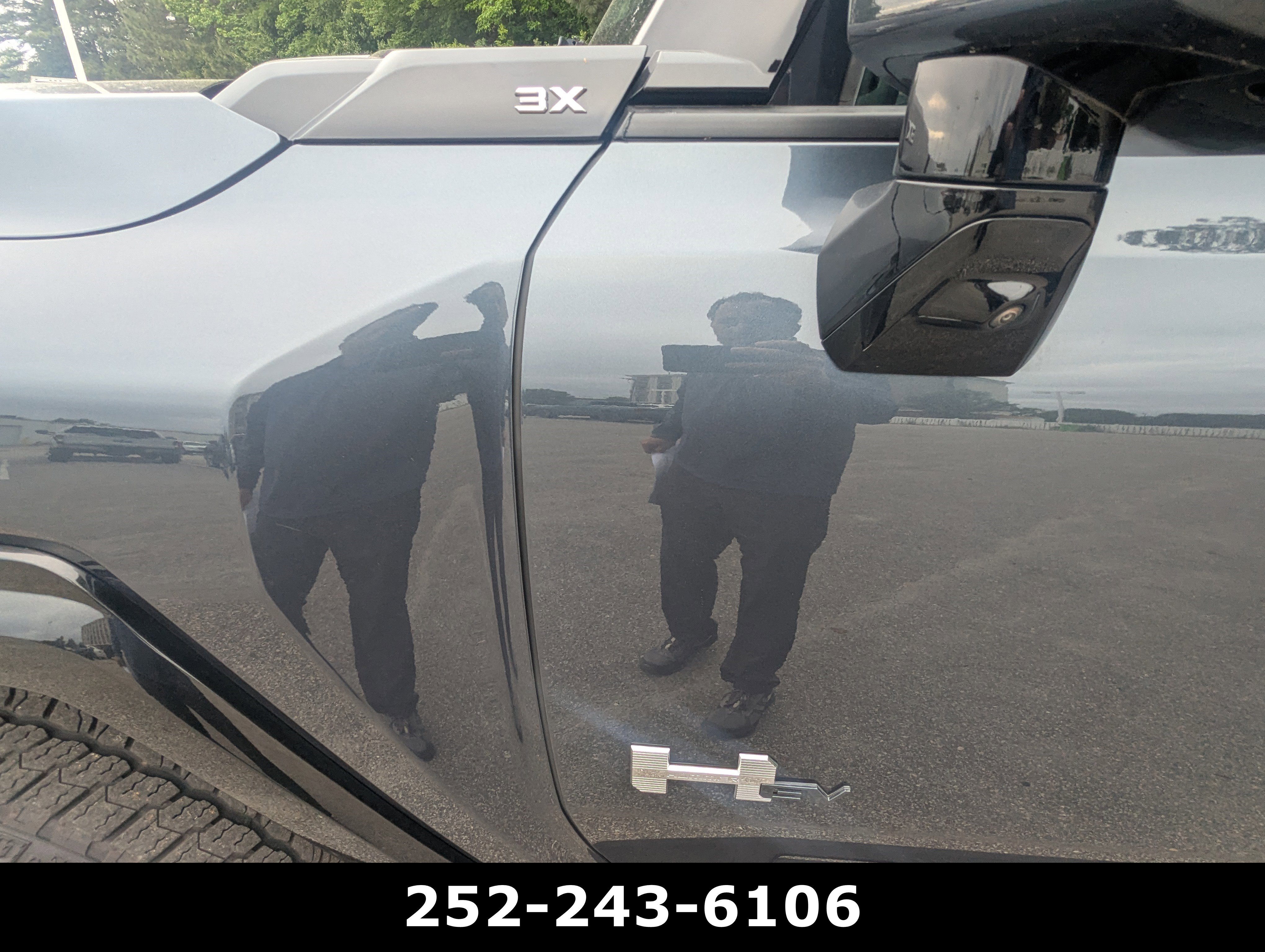 Used 2025 GMC Hummer EV 3X AWD/4WD image 8