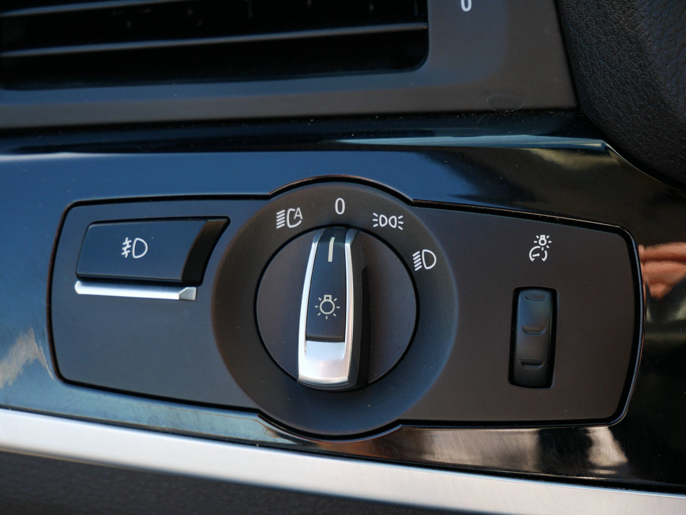 Used 2017 BMW X3 xDrive28i image 26