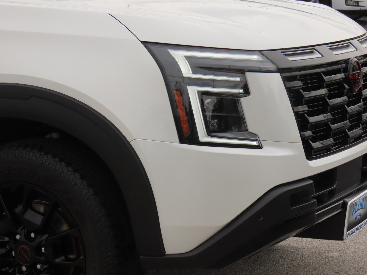 Used 2025 Nissan Armada PRO-4X w/ Pro-4X Premium Package AWD/4WD image 6