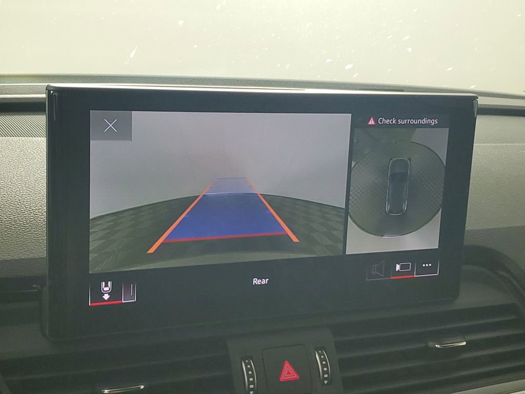 Used 2021 Audi SQ5 Premium Plus w/ Premium Plus Package image 18