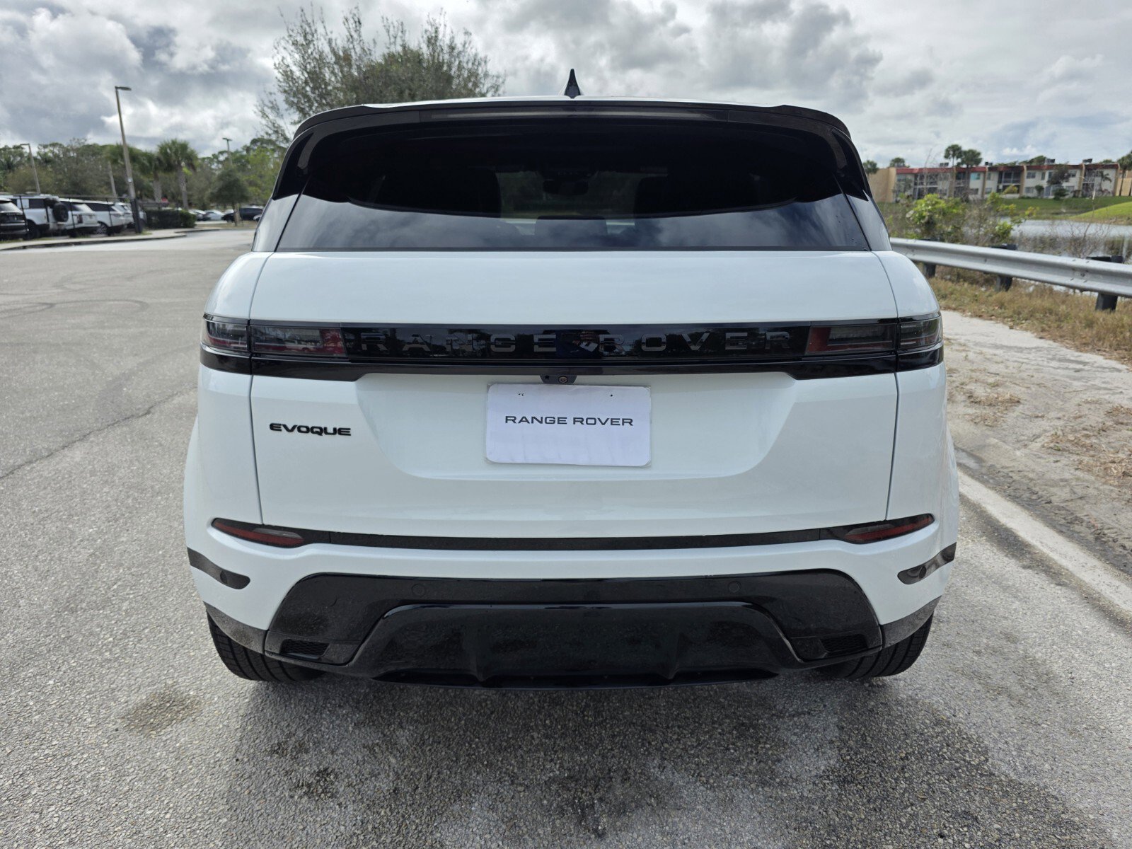 New 2026 Land Rover Range Rover Evoque Dynamic SE image 6