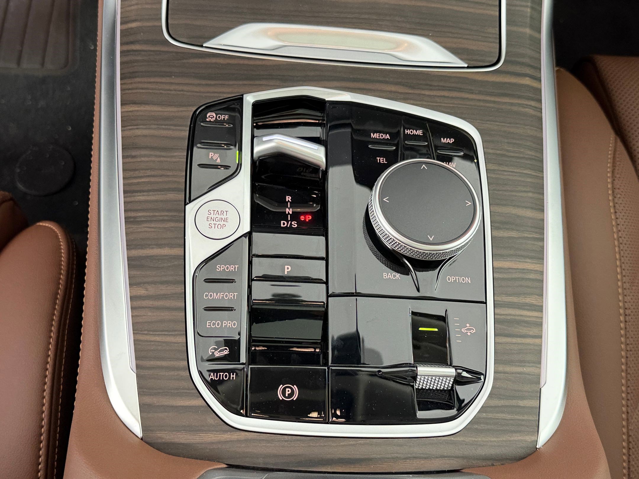 New 2027 BMW X7 xDrive40i image 18