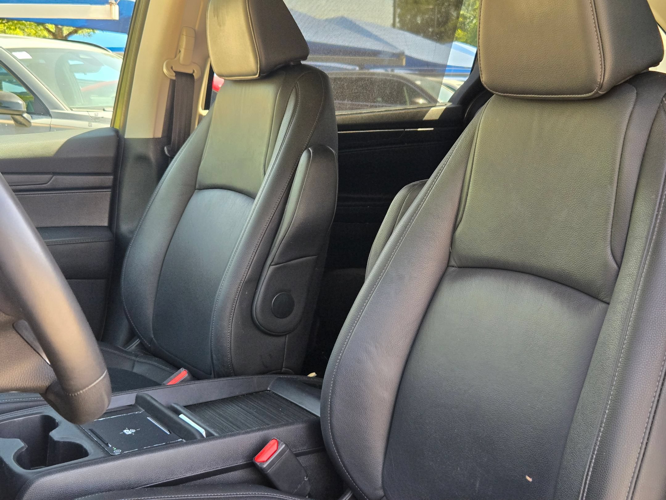 Certified 2025 Honda Odyssey EX-L image 13
