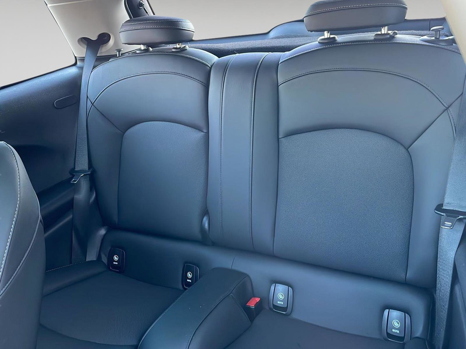 Used 2024 MINI Cooper S image 19