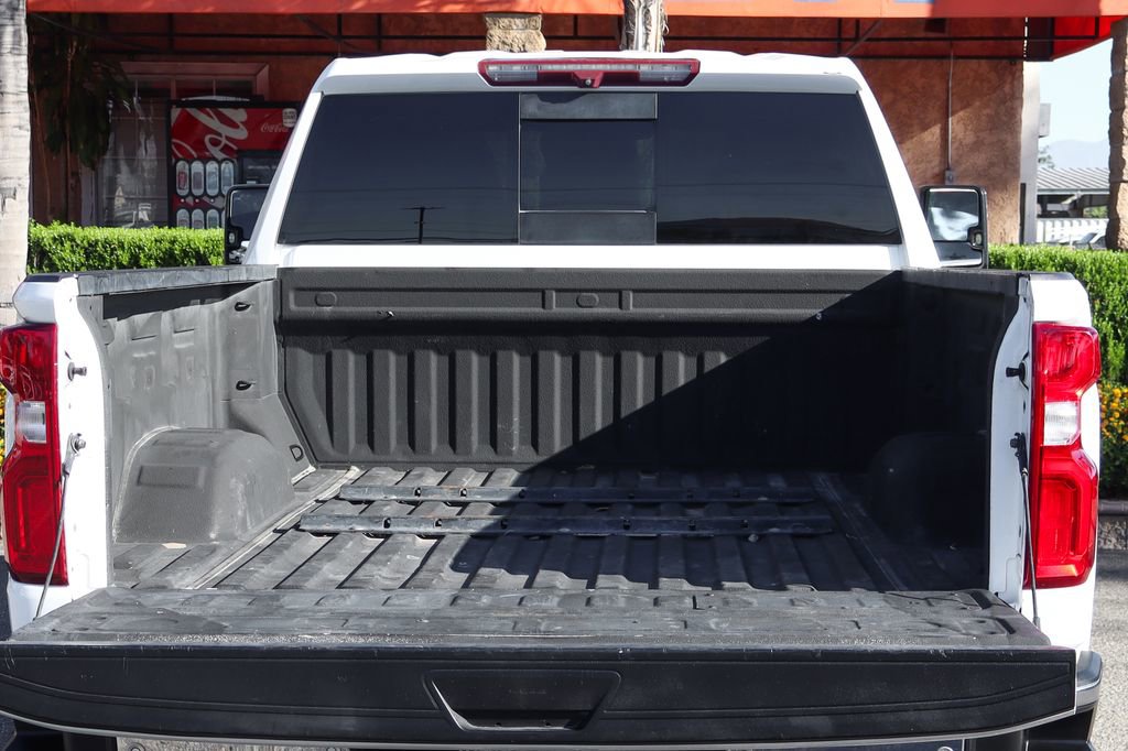 Used 2021 Chevrolet Silverado 2500 LTZ w/ LTZ Convenience Package AWD/4WD image 8