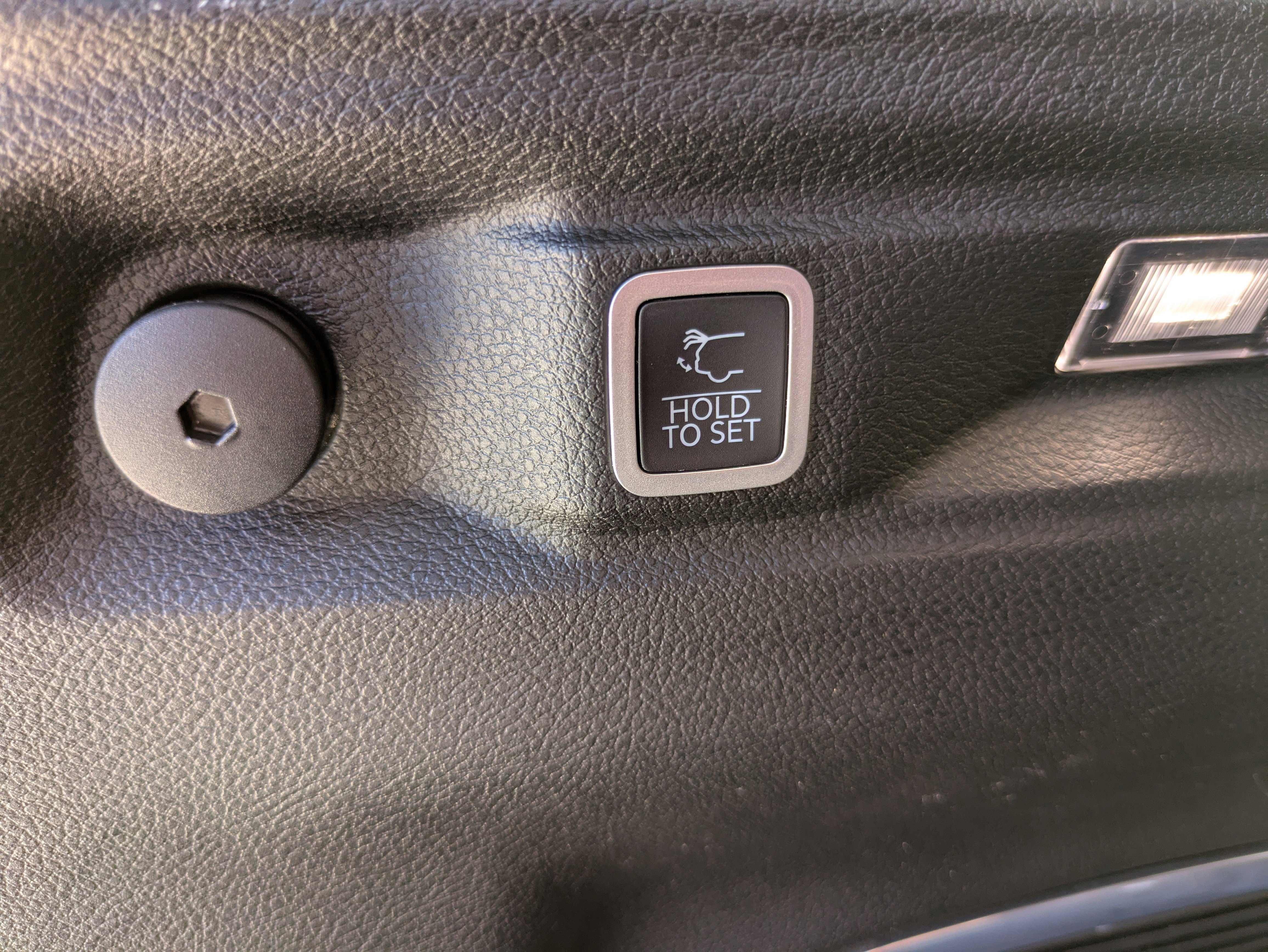 Used 2022 Jeep Grand Cherokee L Limited image 11