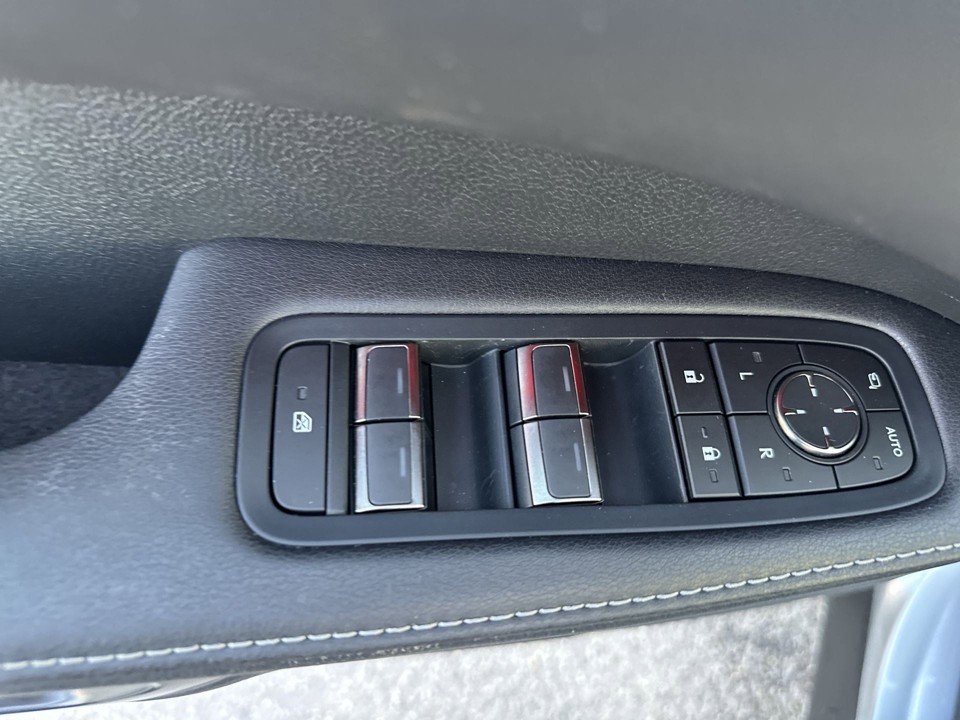 Used 2024 Lexus RX 350 w/ Convenience Package image 15