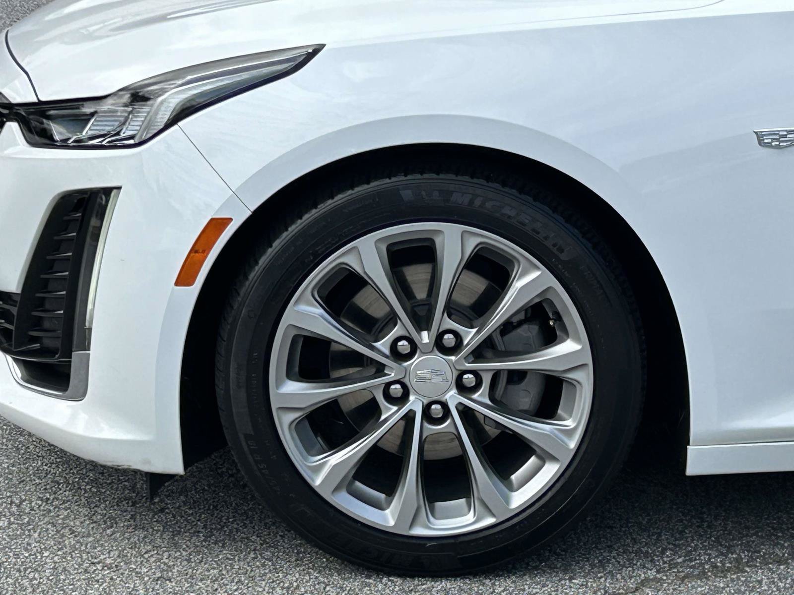 Used 2020 Cadillac CT5 Premium Luxury RWD image 9