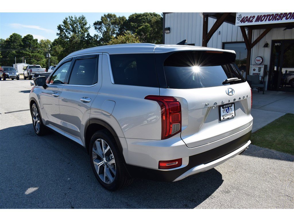 Used 2022 Hyundai Palisade SEL w/ 8P Bench Seat Package image 3