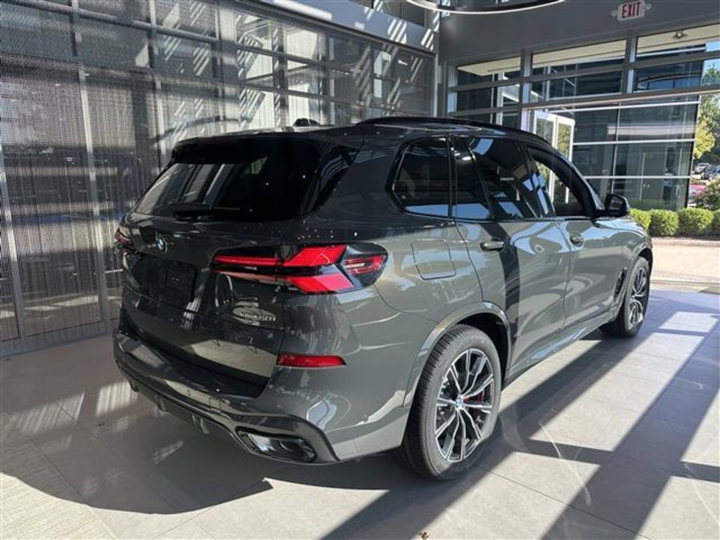 New 2026 BMW X5 xDrive40i w/ M Sport Package image 6