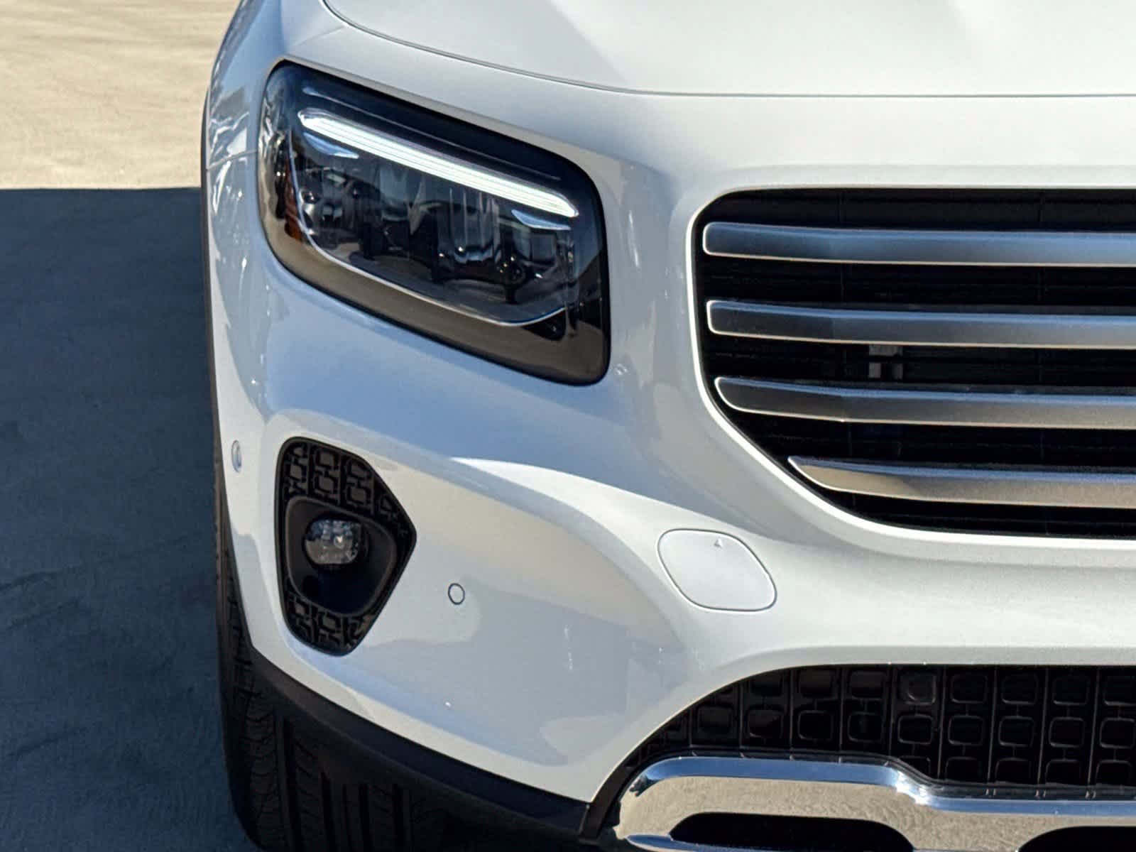 New 2026 Mercedes-Benz GLB 250 4MATIC image 5