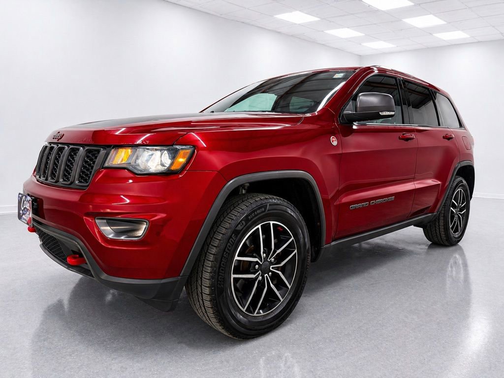 Used 2019 Jeep Grand Cherokee Trailhawk AWD/4WD image 4