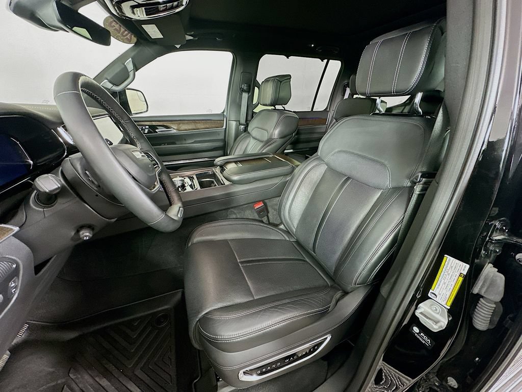 Certified 2025 Jeep Grand Wagoneer 4WD image 32