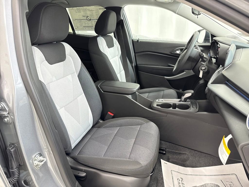 New 2026 Chevrolet Trax LS image 9