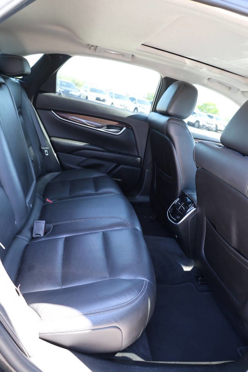 Used 2017 Cadillac XTS Luxury w/ Driver Awareness Package AWD/4WD image 16