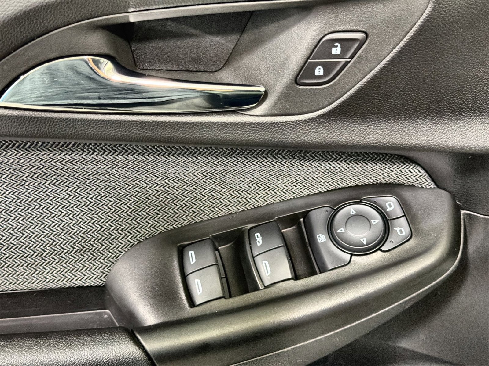 Used 2023 Chevrolet TrailBlazer LT w/ Convenience Package image 43