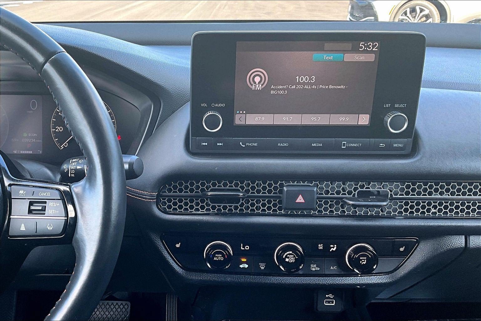 Used 2023 Honda HR-V Sport image 6