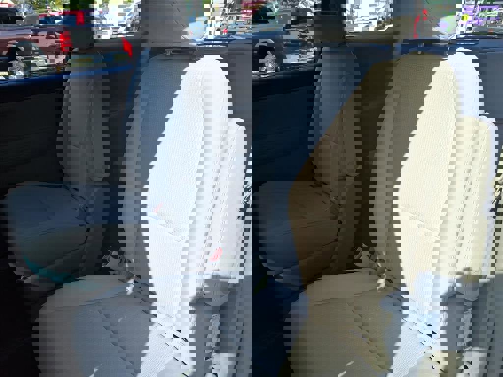 Used 2019 Kia Sedona L image 14