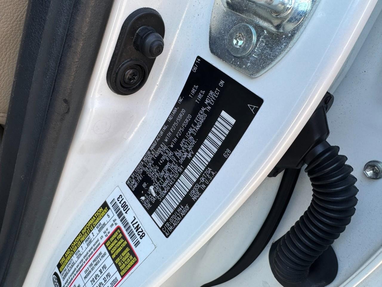 Used 2014 Toyota Sequoia Platinum image 27