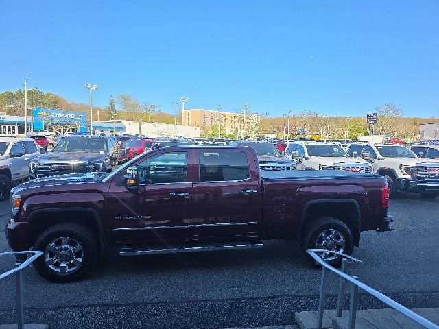 Used 2017 GMC Sierra 3500 Denali w/ Duramax Plus Package AWD/4WD image 5