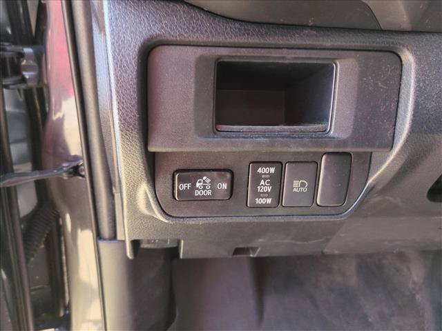 Used 2019 Toyota Tacoma Limited AWD/4WD image 8