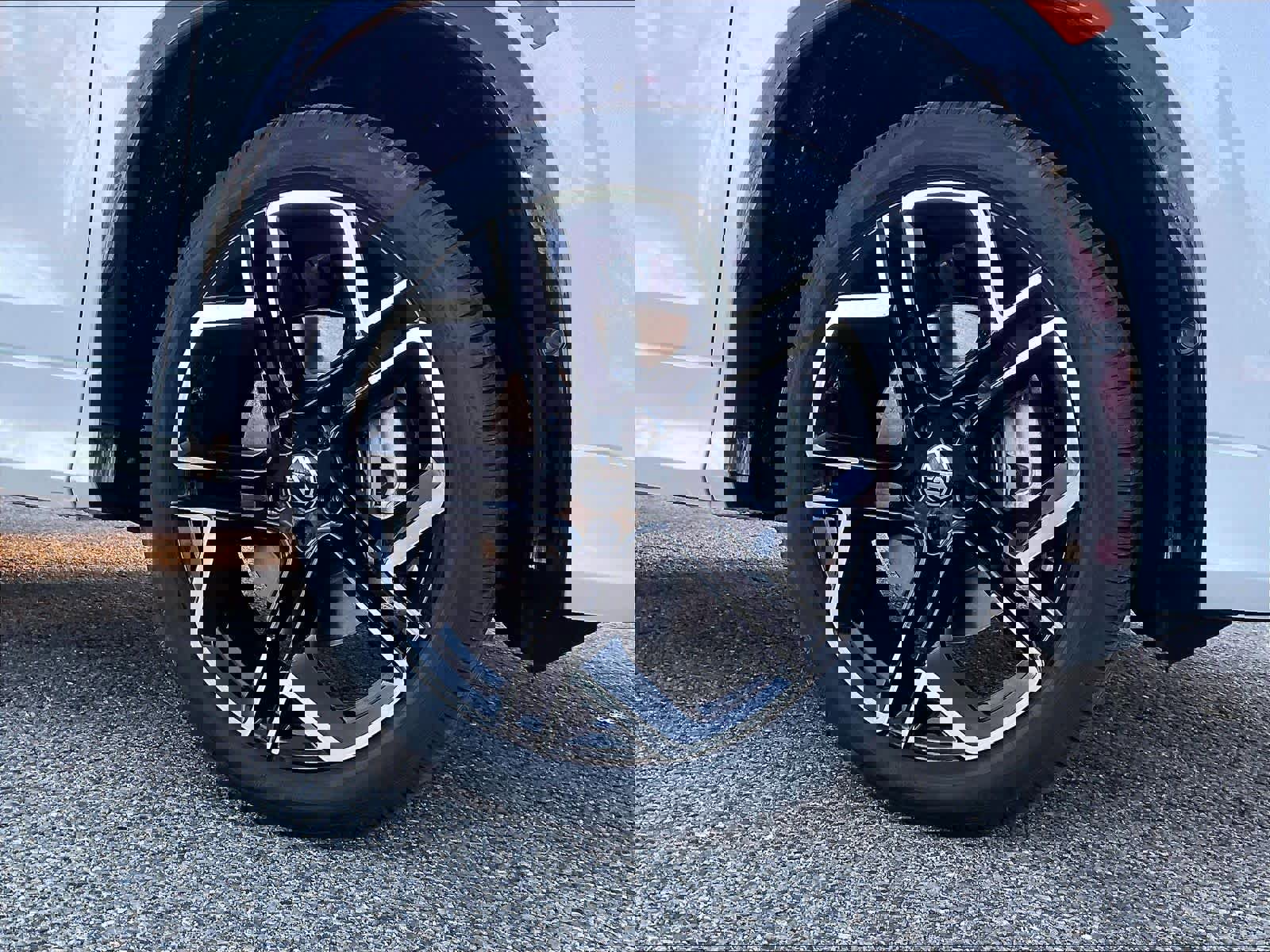 New 2026 Volkswagen Tiguan SEL R-Line image 8