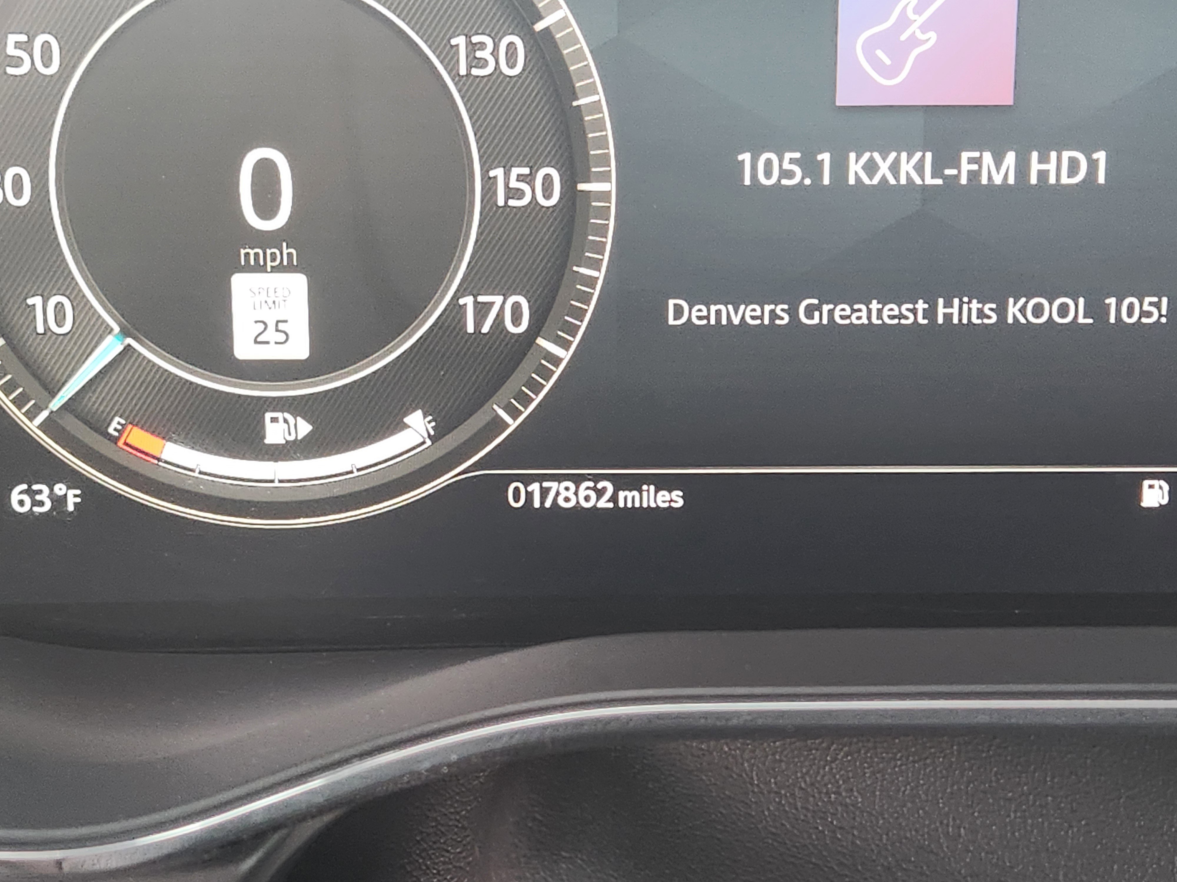 Used 2024 Jaguar F-PACE R-Dynamic S image 9