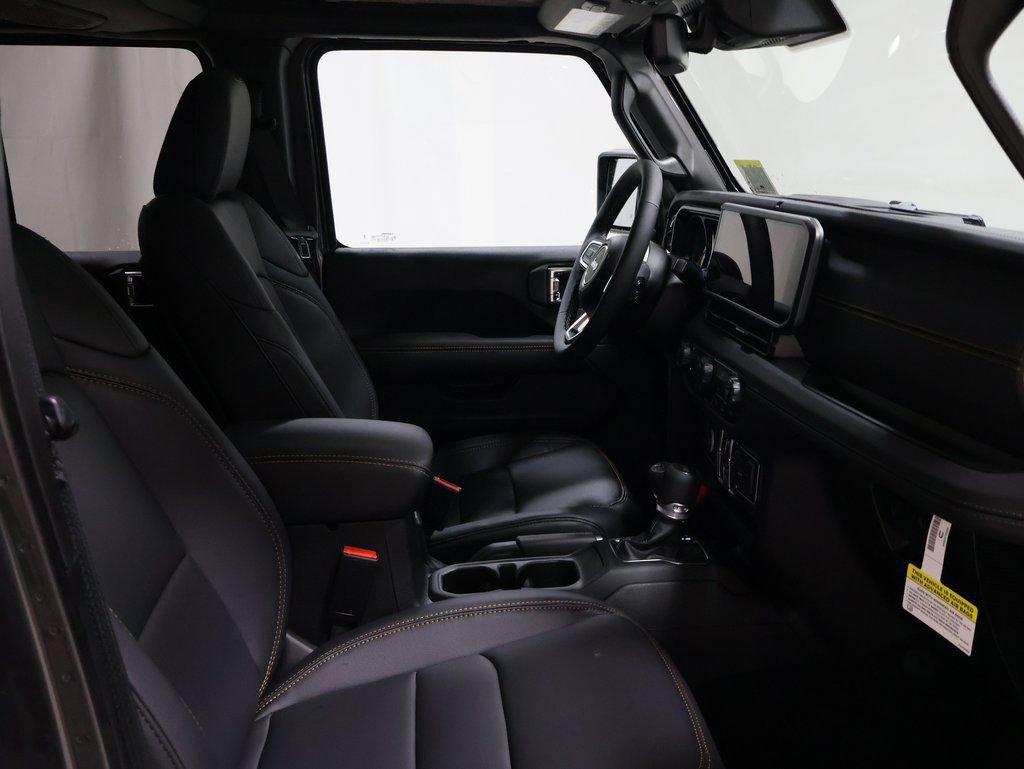 New 2025 Jeep Wrangler Sahara image 19