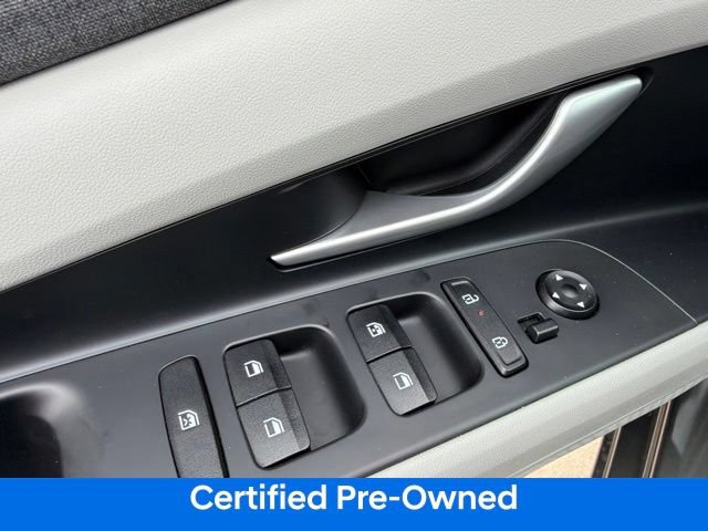 Used 2024 Hyundai Elantra Limited FWD image 18