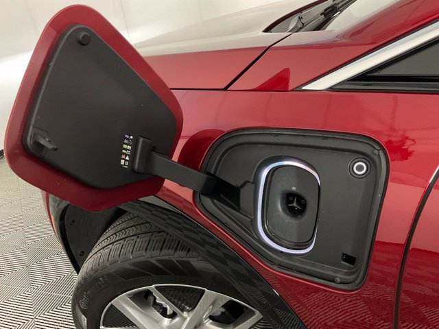 Certified 2026 Cadillac Optiq Luxury 1 w/ LPO, Floor Liner Package RWD image 35