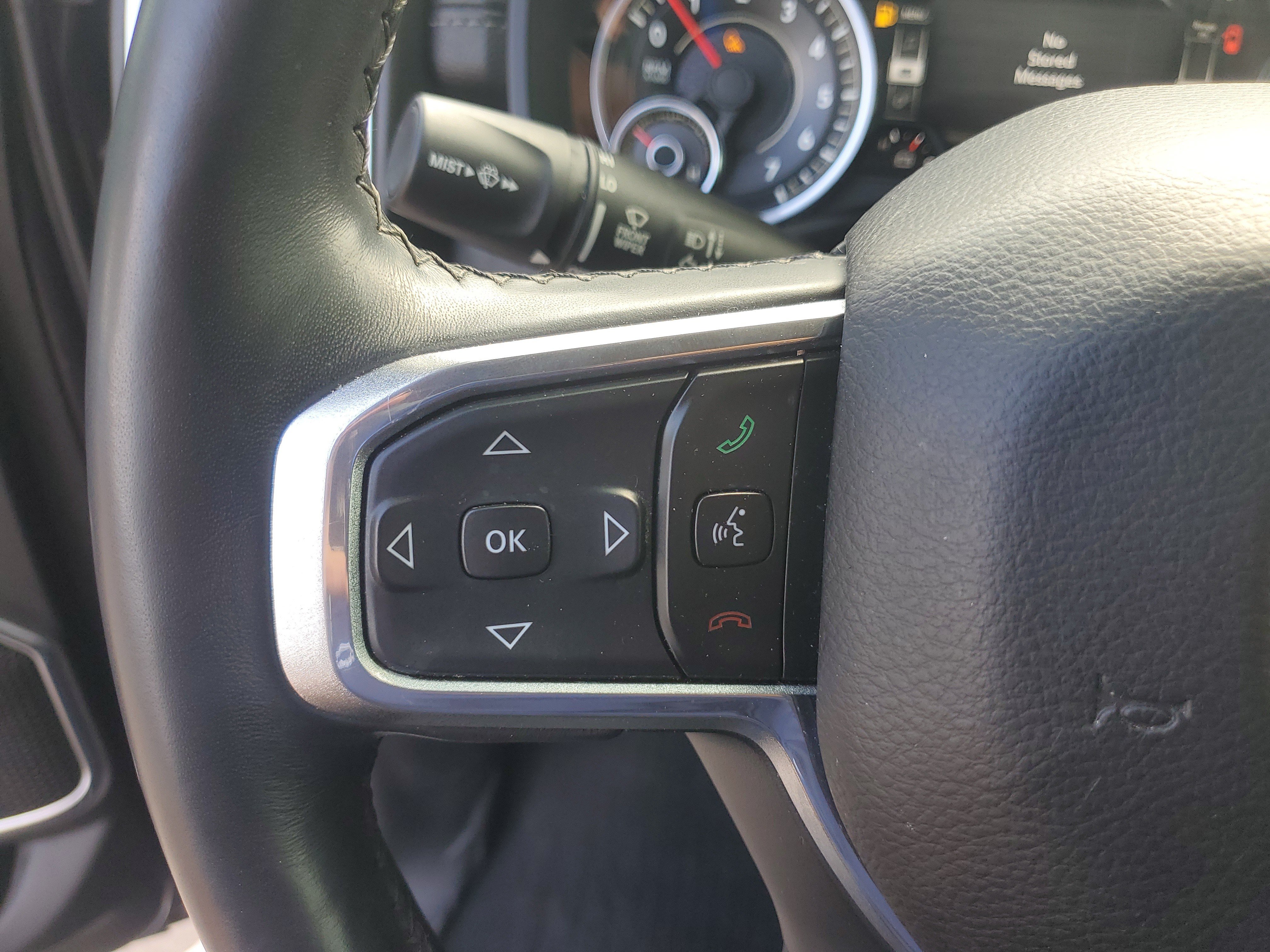 Used 2019 RAM 1500 Laramie RWD image 16