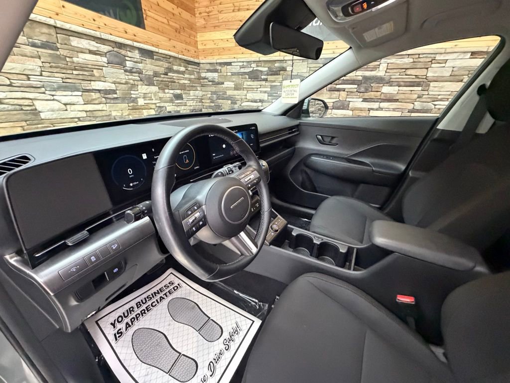 Used 2024 Hyundai Kona SEL w/ Convenience Package image 10