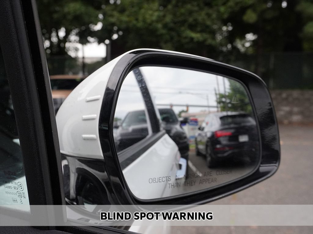Used 2023 Kia Carnival SX Prestige FWD image 10