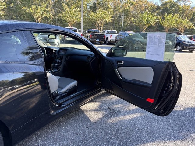 Used 2014 Hyundai Genesis 2.0T image 24