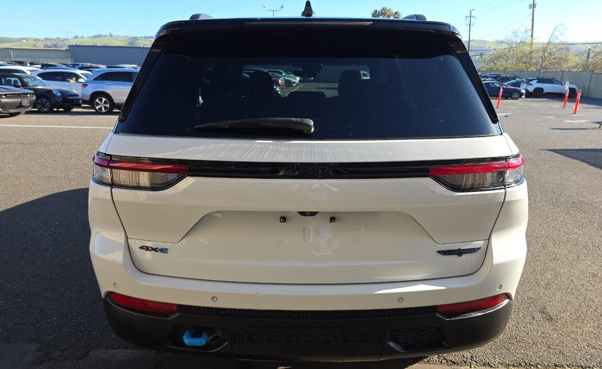 Used 2022 Jeep Grand Cherokee Trailhawk image 5