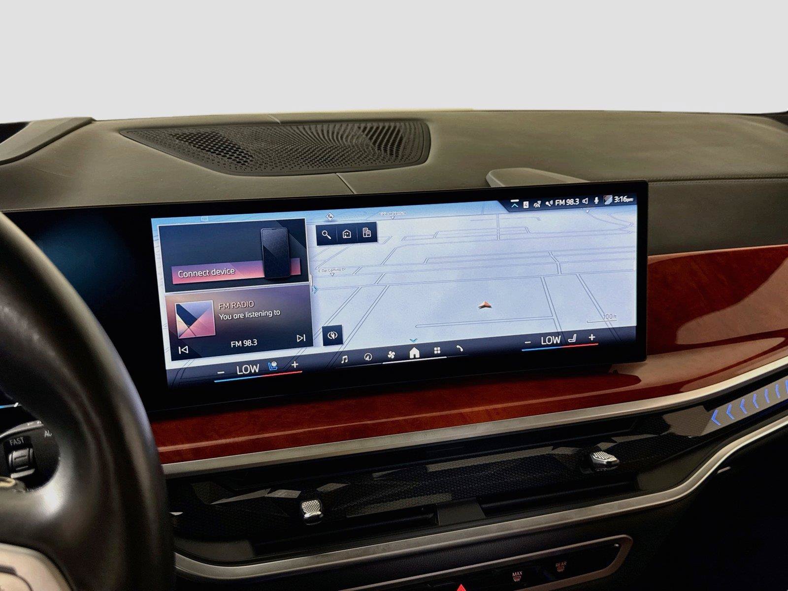 Used 2024 BMW ALPINA XB7 AWD/4WD image 17