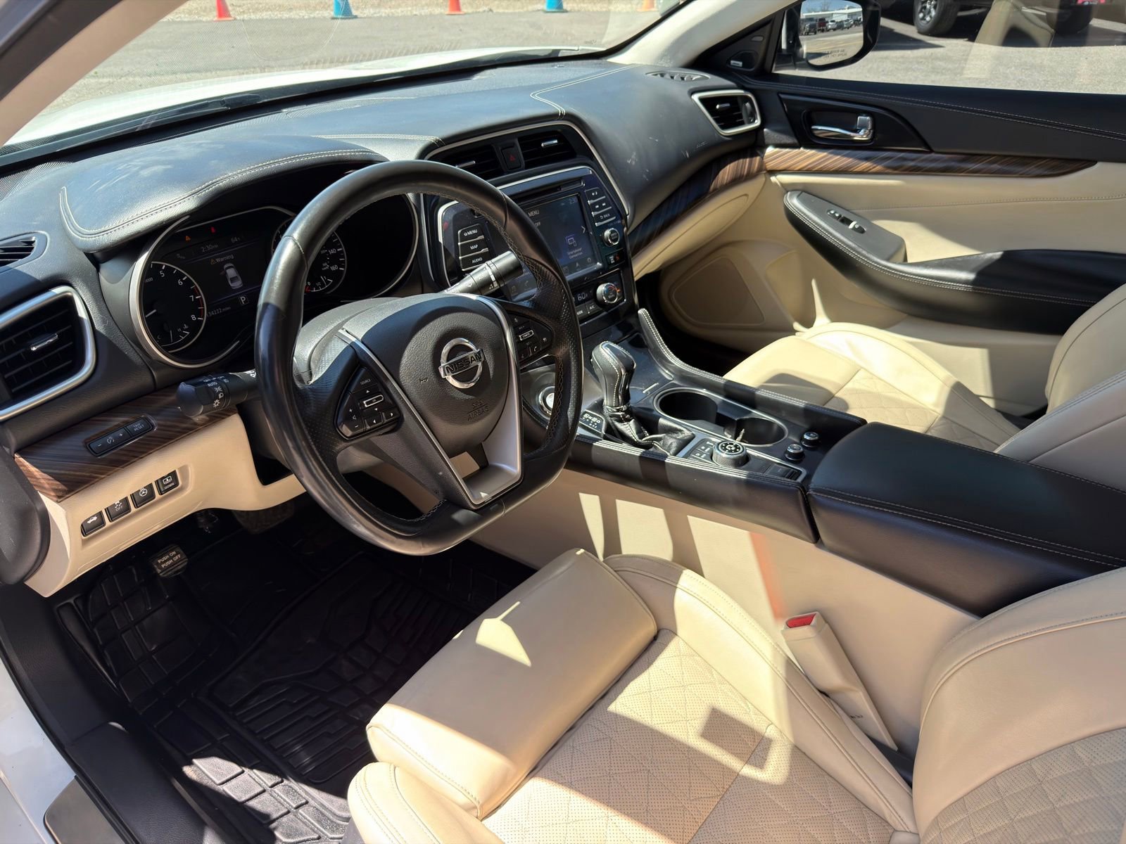 Used 2018 Nissan Maxima Platinum FWD image 19