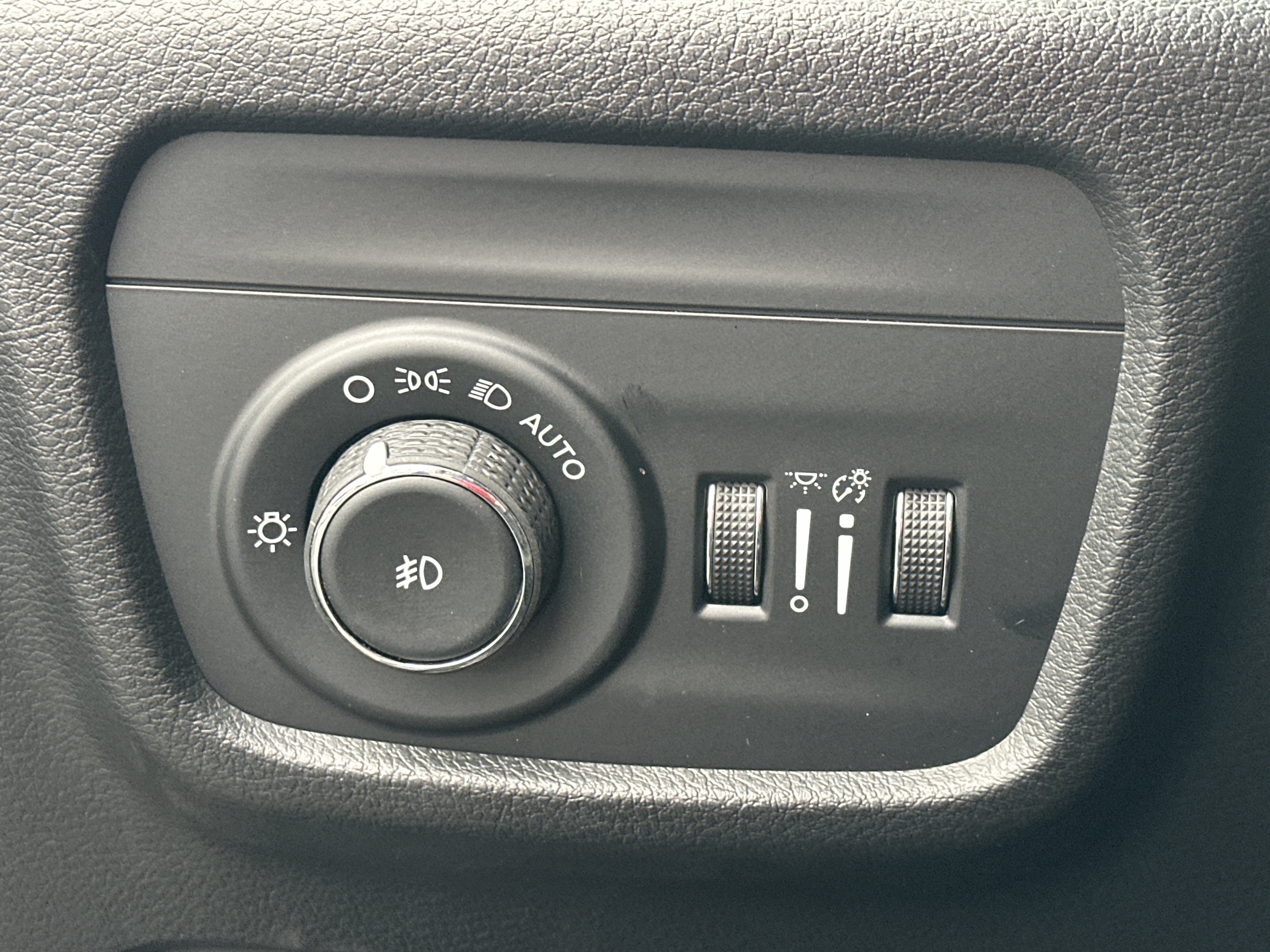 New 2026 Jeep Grand Cherokee L Limited image 10