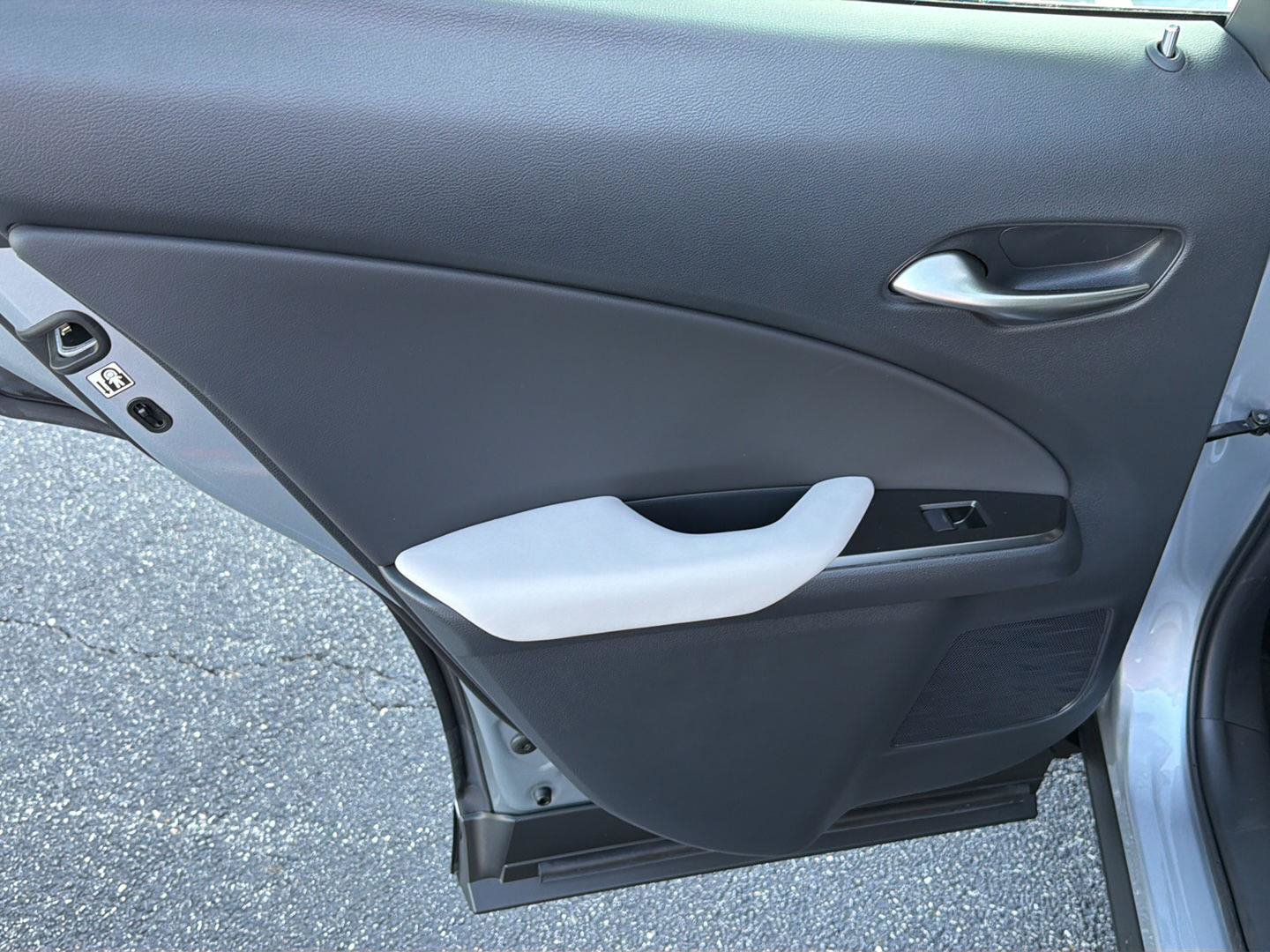 New 2026 Lexus UX 300h FWD w/ Accessory Package (Z2) image 17